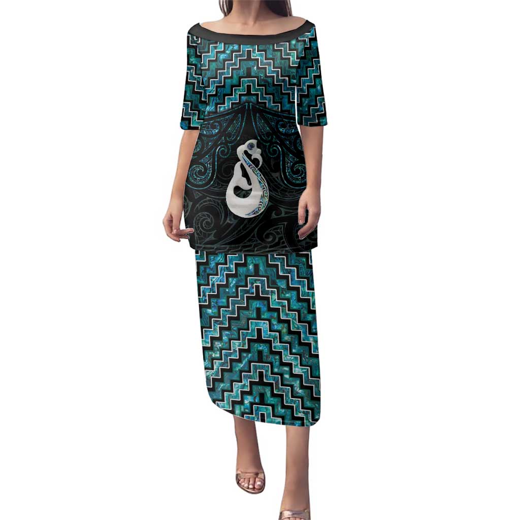 New Zealand Maori Family Matching Puletasi and Hawaiian Shirt Poutama Manaia Turquoise Paua Shell LT05 Mom's Dress Turquoise - Polynesian Pride