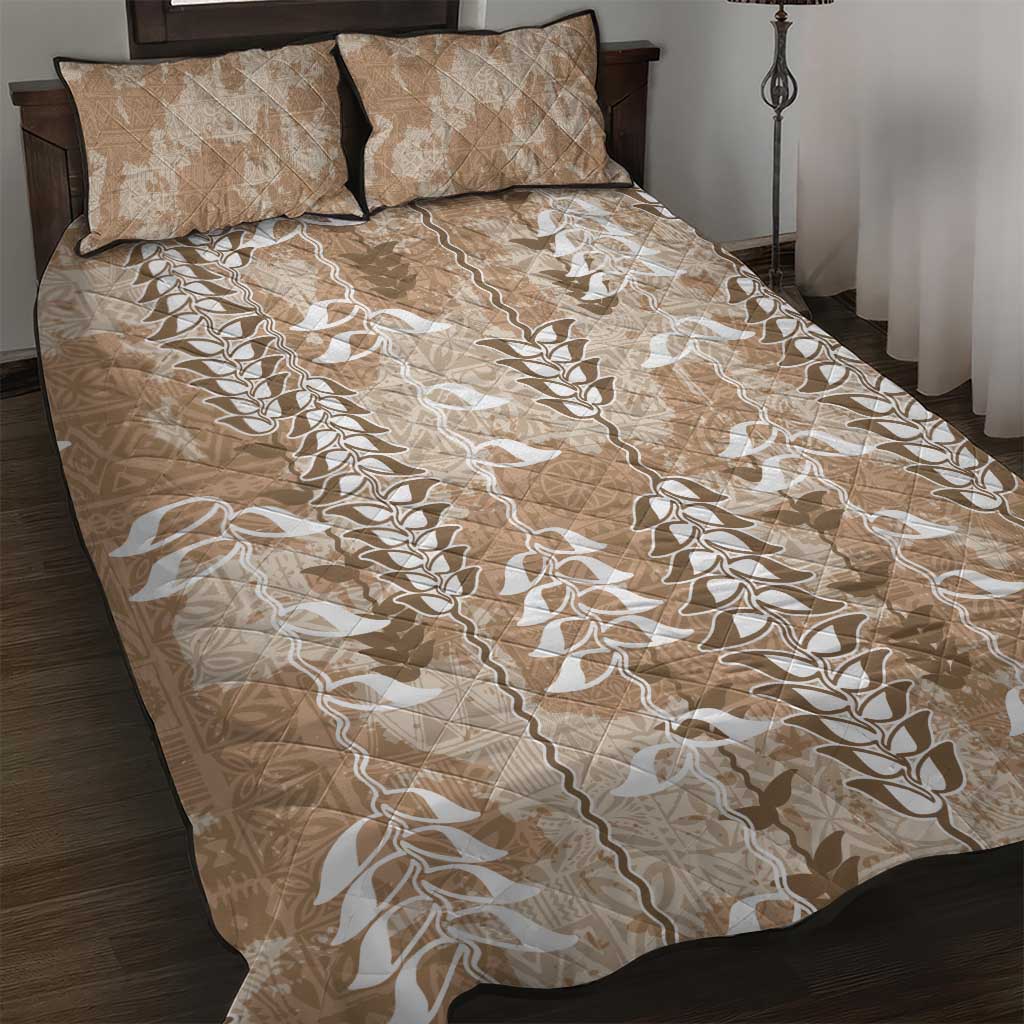 Beige Hawaii Tapa Pattern Quilt Bed Set With Heliconia Vintage Style