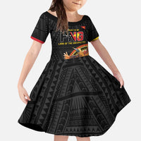 Papua New Guinea Tok Pisin Wik Family Matching Off The Shoulder Long Sleeve Dress and Hawaiian Shirt Land Of The Unexpected LT05 Daughter's Dress Black - Polynesian Pride