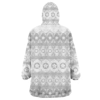 Tonga White Sunday Wearable Blanket Hoodie Tongan Ngatu Siale Pattern LT05 - Polynesian Pride