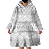 Tonga White Sunday Wearable Blanket Hoodie Tongan Ngatu Siale Pattern LT05 - Polynesian Pride