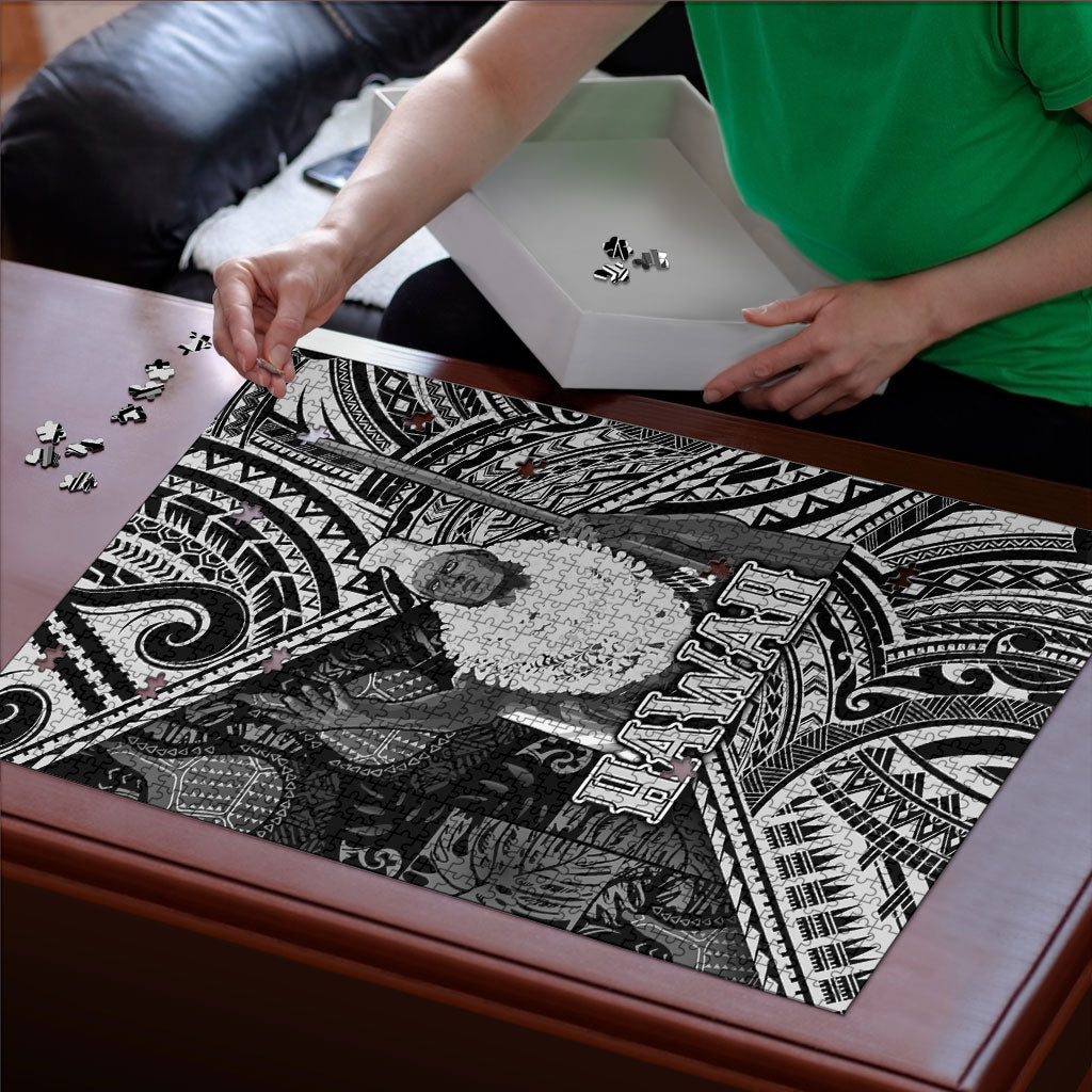 Hawaii King Kamehameha Puzzle With Hawaiian Ipu Motifs Black Version