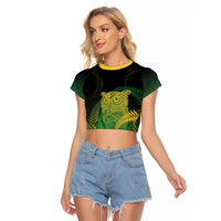 New Zealand Aotearoa Ruru Raglan Cropped T Shirt Maori Fern Art Green