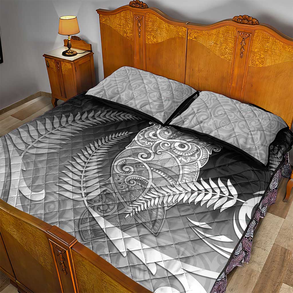 New Zealand Aotearoa Ruru Quilt Bed Set Maori Fern Art Black