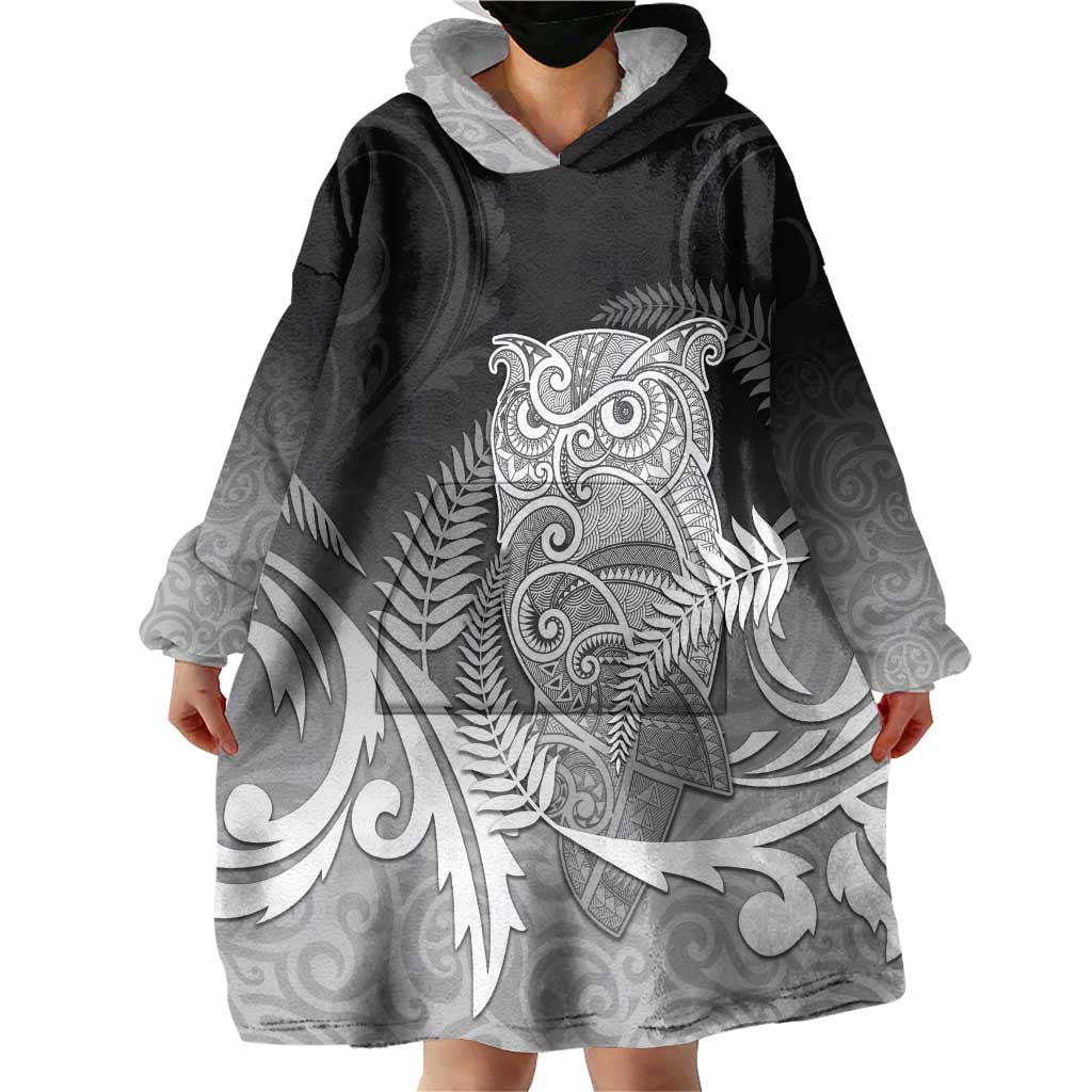 New Zealand Aotearoa Ruru Wearable Blanket Hoodie Maori Fern Art Black LT05 - Polynesian Pride