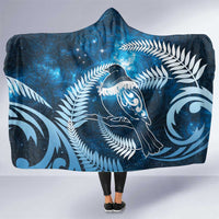 New Zealand Matariki Hooded Blanket Pigeon Kereru Maori Fern Art