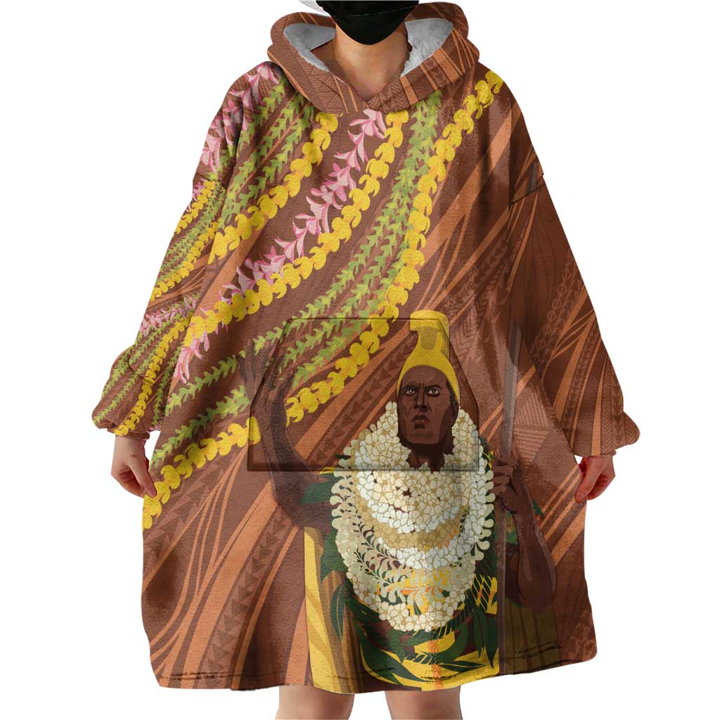 Hawaii King Kamehameha Wearable Blanket Hoodie Hawaiian Kakau Pattern With Leis