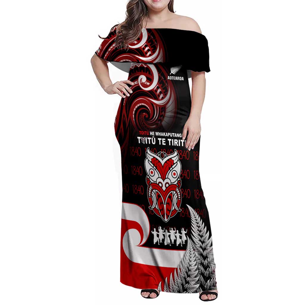 Aotearoa Toitu He Whakaputanga Family Matching Off Shoulder Maxi Dress and Hawaiian Shirt Toitu Te Tiriti O Waitangi LT05 Mom's Dress Black - Polynesian Pride