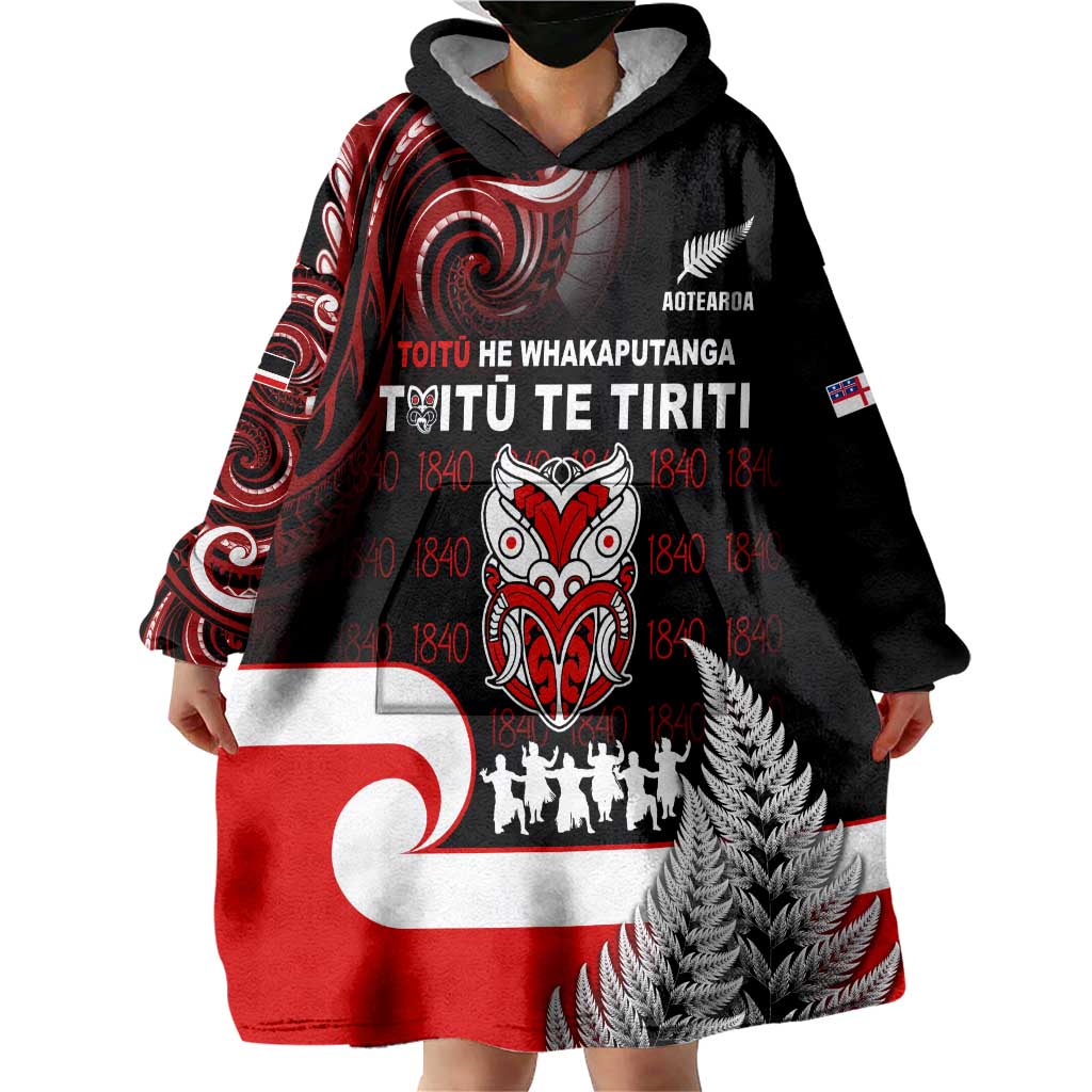 Aotearoa Toitu He Whakaputanga Wearable Blanket Hoodie Toitu Te Tiriti O Waitangi LT05 - Polynesian Pride