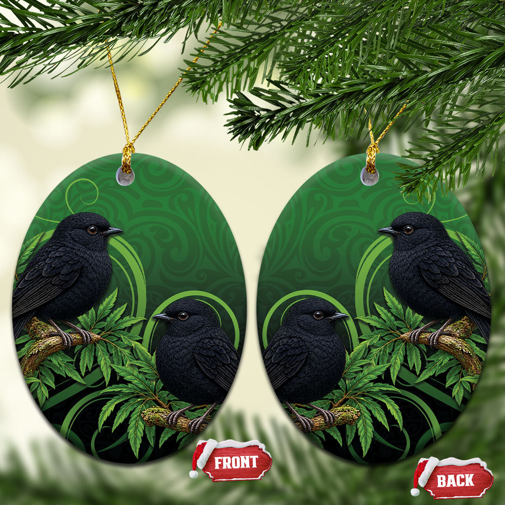 New Zealand Black Robin Ceramic Ornament Karure Maori Koru Art Tattoo LT05 Oval Green - Polynesian Pride