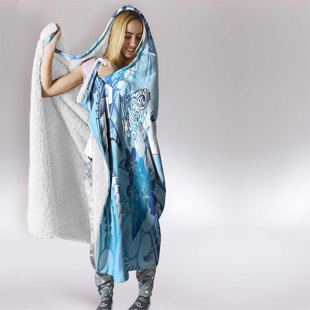 Aotearoa Maori Wahine Hooded Blanket Fantail Bird Blue Gold Marble
