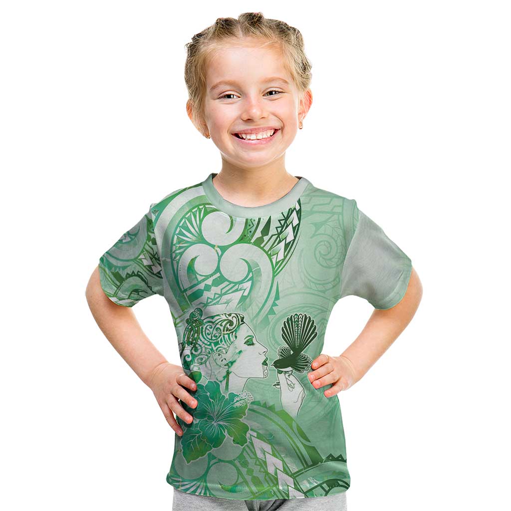 Aotearoa Maori Wahine Kid T Shirt Fantail Bird Green Gold Marble