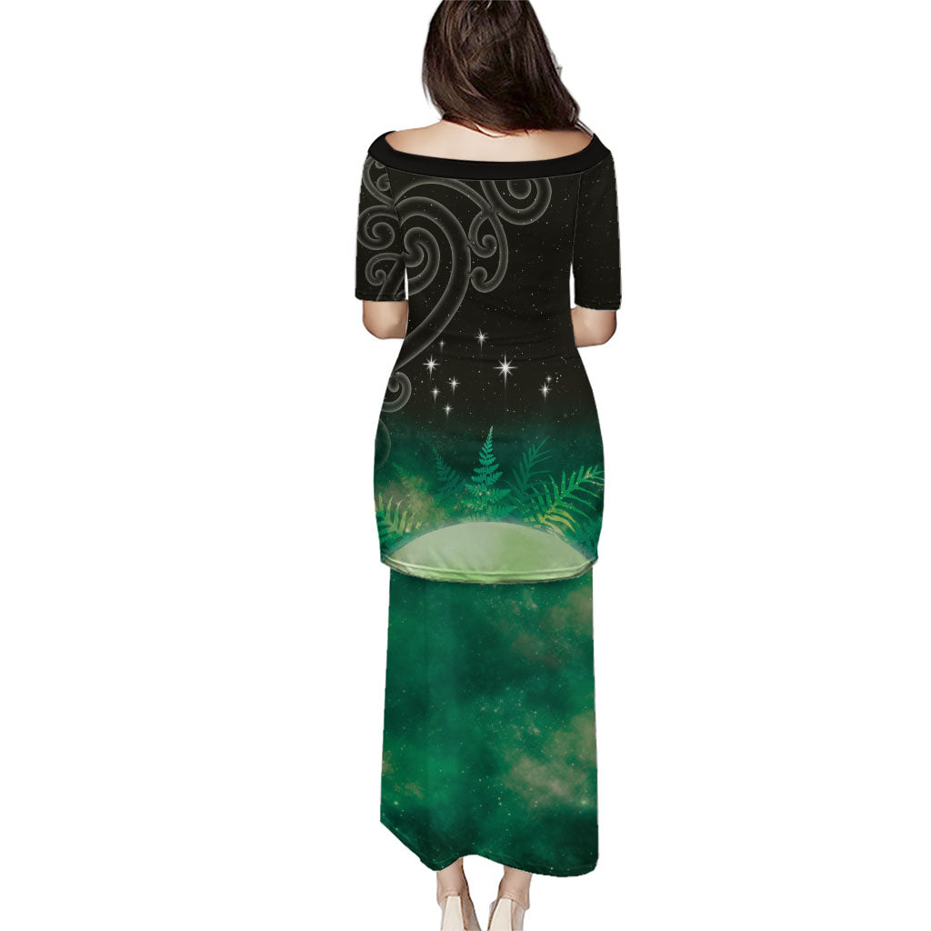 New Zealand Matariki Puletasi Pleiades Star Cluster Green Galaxy