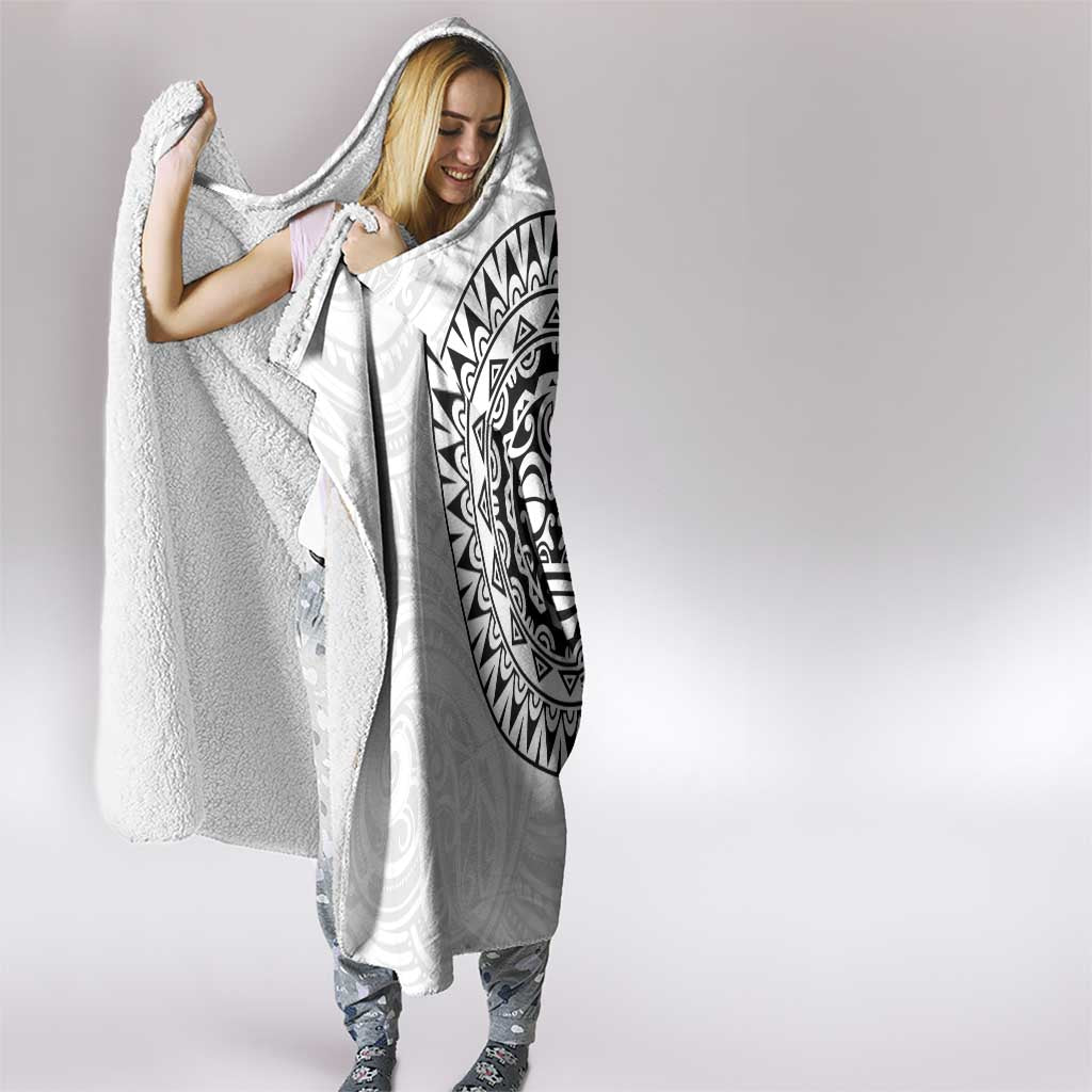 New Zealand Aotearoa Hooded Blanket Maori Te Mata O Rongokako
