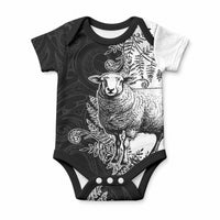 New Zealand Aotearoa Hipi Baby Onesie Maori Pattern LT05 Black - Polynesian Pride