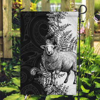 New Zealand Aotearoa Hipi Garden Flag Maori Pattern LT05 Garden Flag Black - Polynesian Pride
