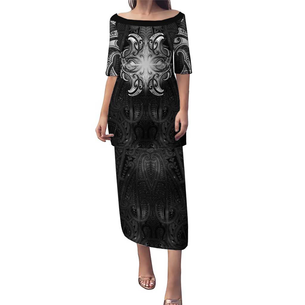 New Zealand Matariki Family Matching Puletasi and Hawaiian Shirt Maori Moko Black Galaxy LT05 Mom's Dress Black - Polynesian Pride