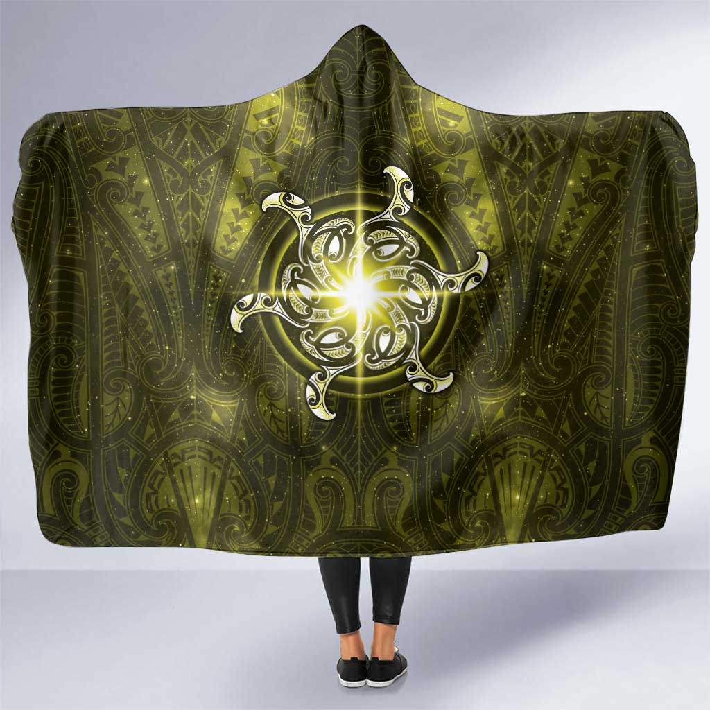 New Zealand Matariki Hiwaiterangi Hooded Blanket Maori Moko Yellow Galaxy