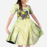 New Zealand Piwakawaka Fantail Bird Family Matching Short Sleeve Bodycon Dress and Hawaiian Shirt With Kowhai Flowers LT05 Daughter's Dress Green - Polynesian Pride