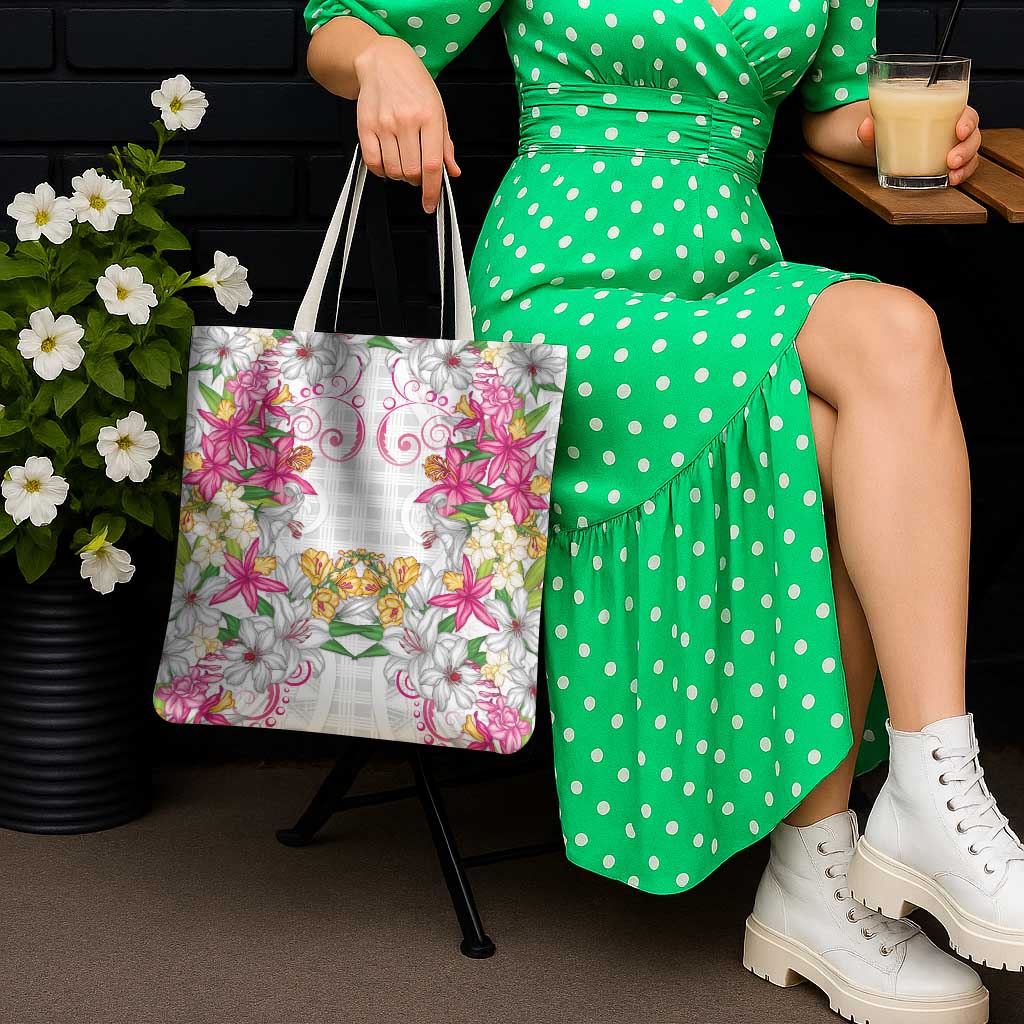Hawaii Palaka Tote Bag White Tribal Pattern With Tropical Flowers - Polynesian Pride