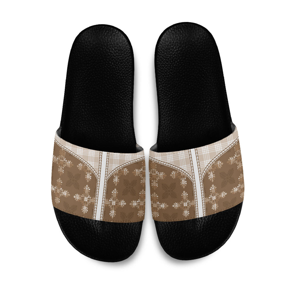 Beige Hawaii Paniolo Quilt Motif Slide Sandals
