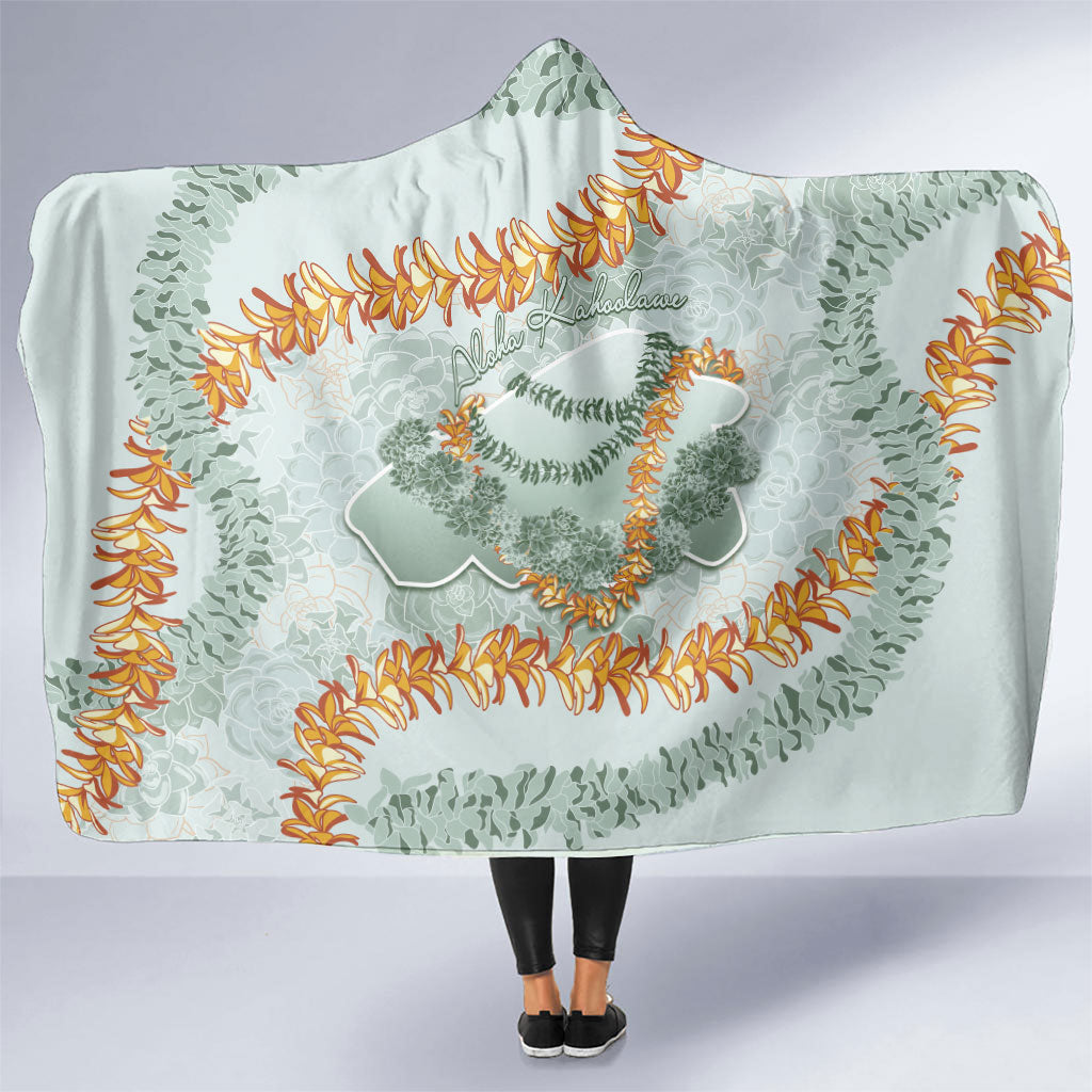 Hawaii Kaho'olawe Island Flowers Lei Hooded Blanket Silver Hinahina Kū Kahakai