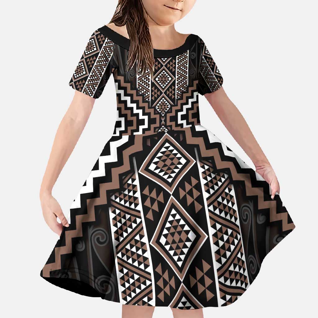 Classic Tukutuku Pattern Aotearoa Family Matching Short Sleeve Bodycon Dress and Hawaiian Shirt Niho Taniwha and Puhoro Motifs LT7 Daughter's Dress Brown - Polynesian Pride