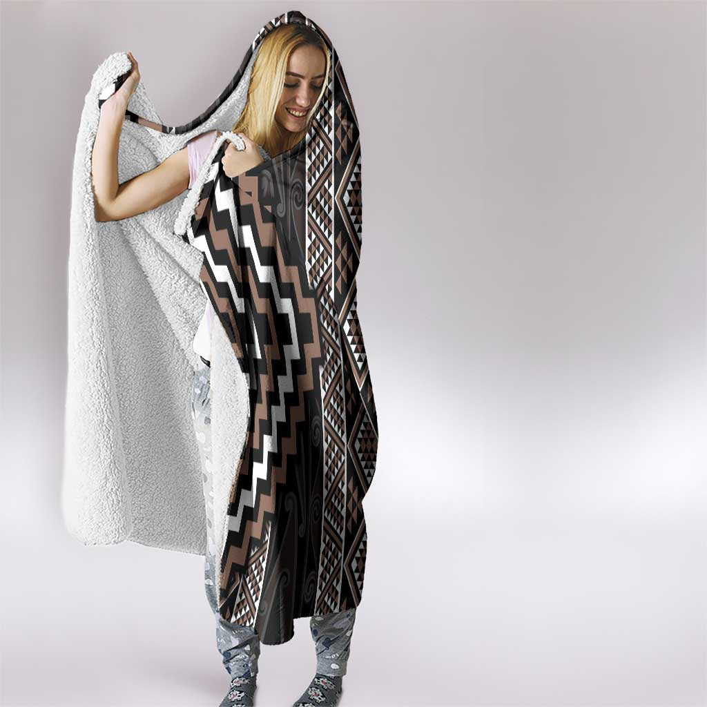 Classic Tukutuku Pattern Aotearoa Hooded Blanket Niho Taniwha and Puhoro Motifs