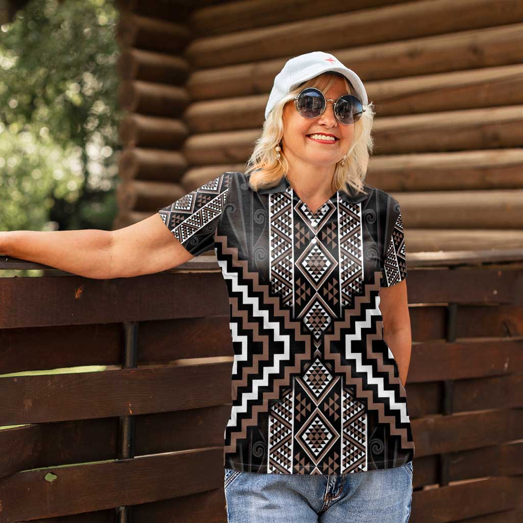 Classic Tukutuku Pattern Aotearoa Women Polo Shirt Niho Taniwha and Puhoro Motifs