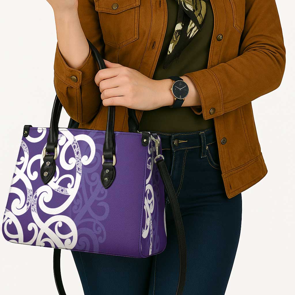 Violet Green Maori Leather Bag Koru Kowhaiwhai - Polynesian Pride