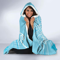 Aotearoa Maori Koru Curves Hooded Blanket Silver Ferns - Turquoise