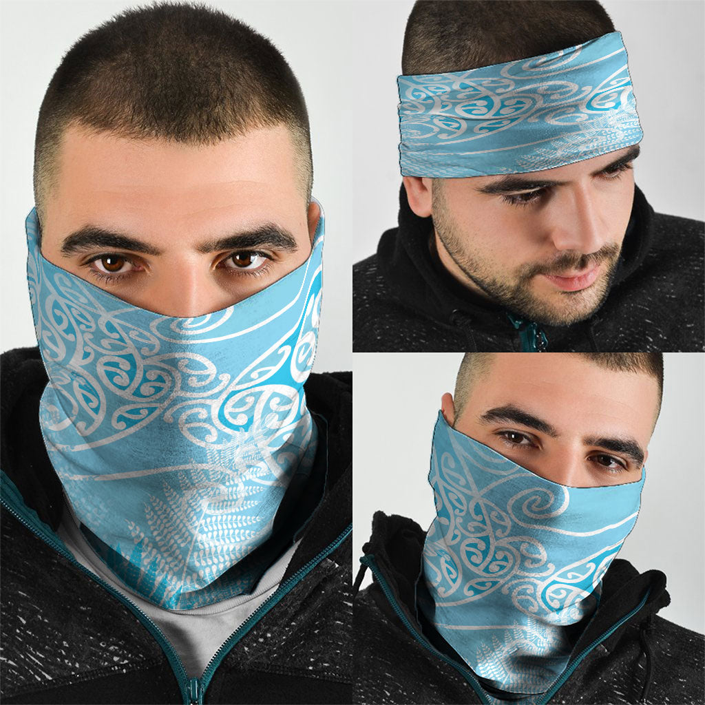 Aotearoa Maori Koru Curves Neck Gaiter Silver Ferns - Turquoise