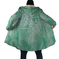 Aotearoa Maori Koru Curves Cloak Silver Ferns - Mint