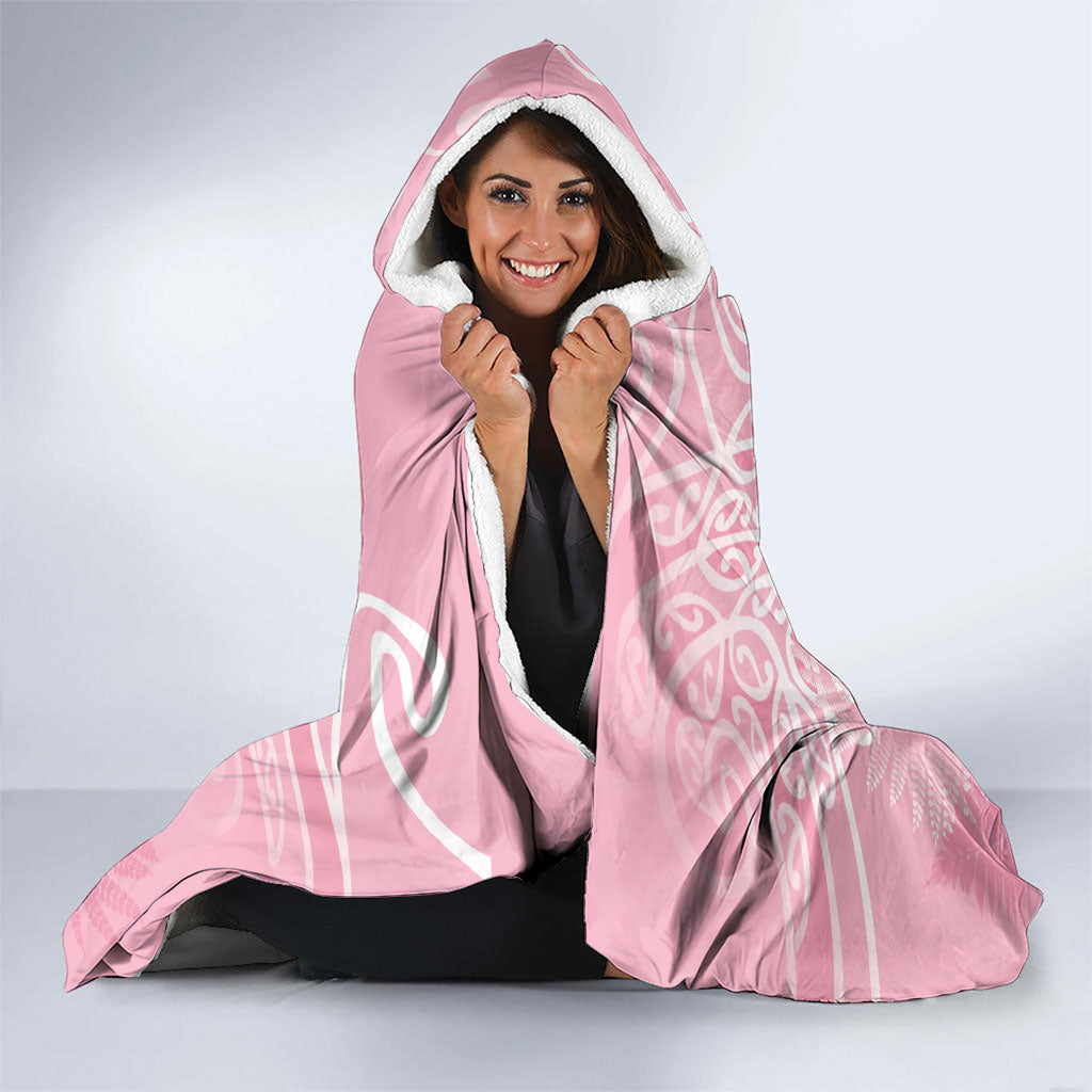 Aotearoa Maori Koru Curves Hooded Blanket Silver Ferns - Rose Pink