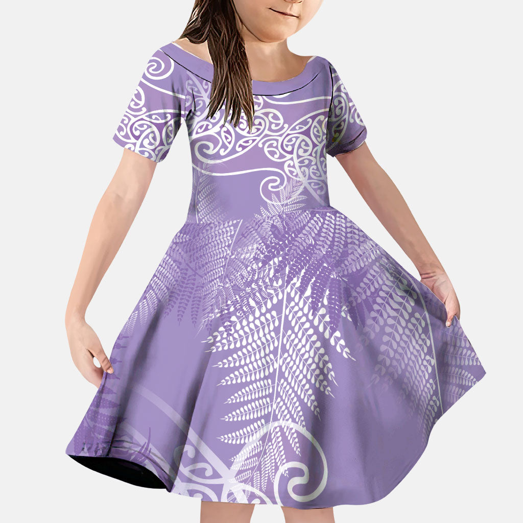 Aotearoa Maori Koru Curves Family Matching Off Shoulder Short Dress and Hawaiian Shirt Silver Ferns - Amethyst LT7 Daughter's Dress Purple - Polynesian Pride