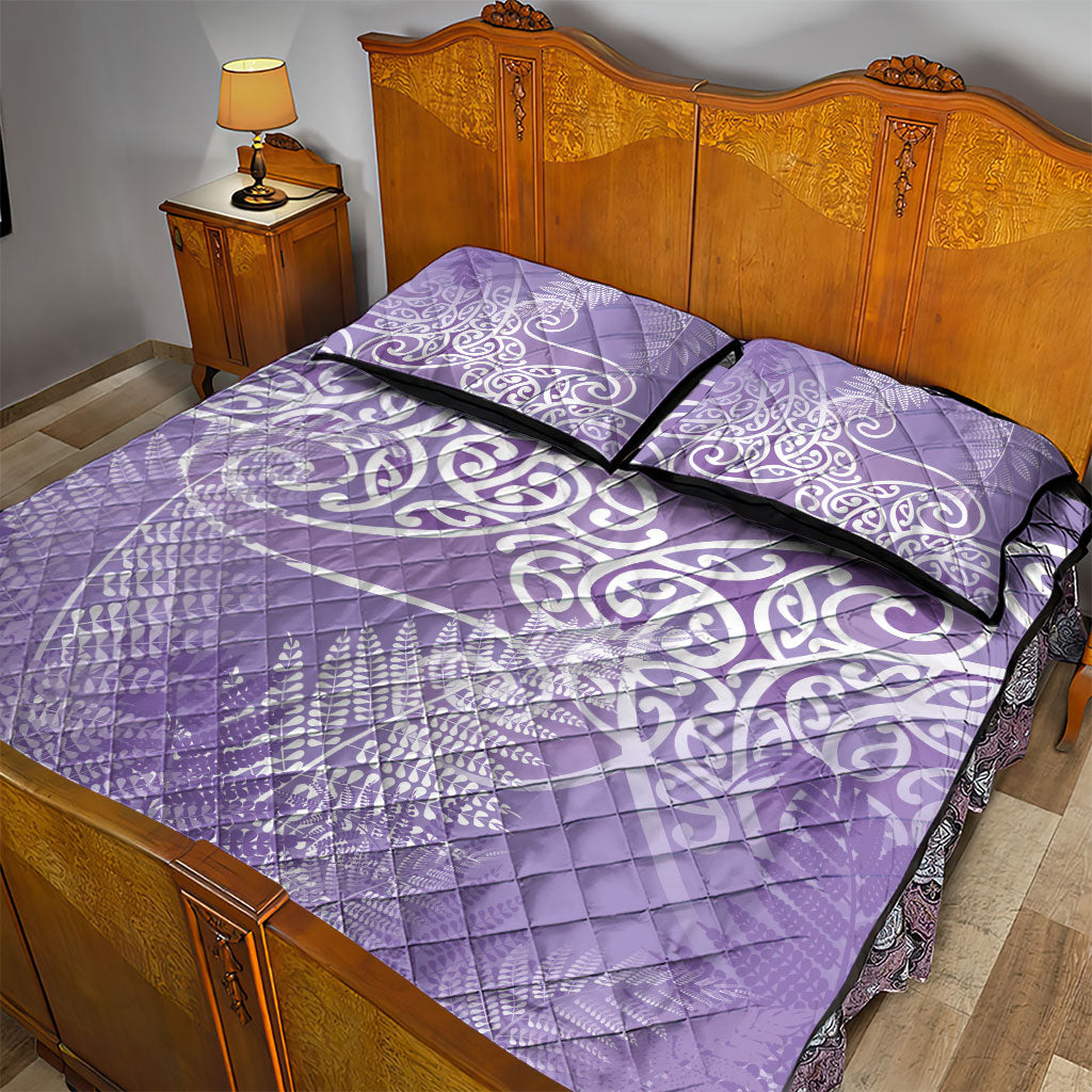 Aotearoa Maori Koru Curves Quilt Bed Set Silver Ferns - Amethyst