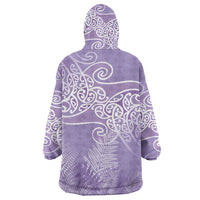 Aotearoa Maori Koru Curves Wearable Blanket Hoodie Silver Ferns - Amethyst