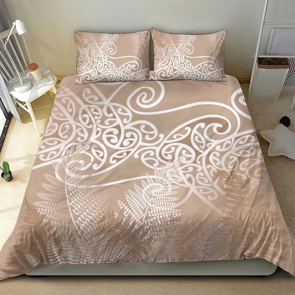 Aotearoa Maori Koru Curves Bedding Set Silver Ferns - Mocha