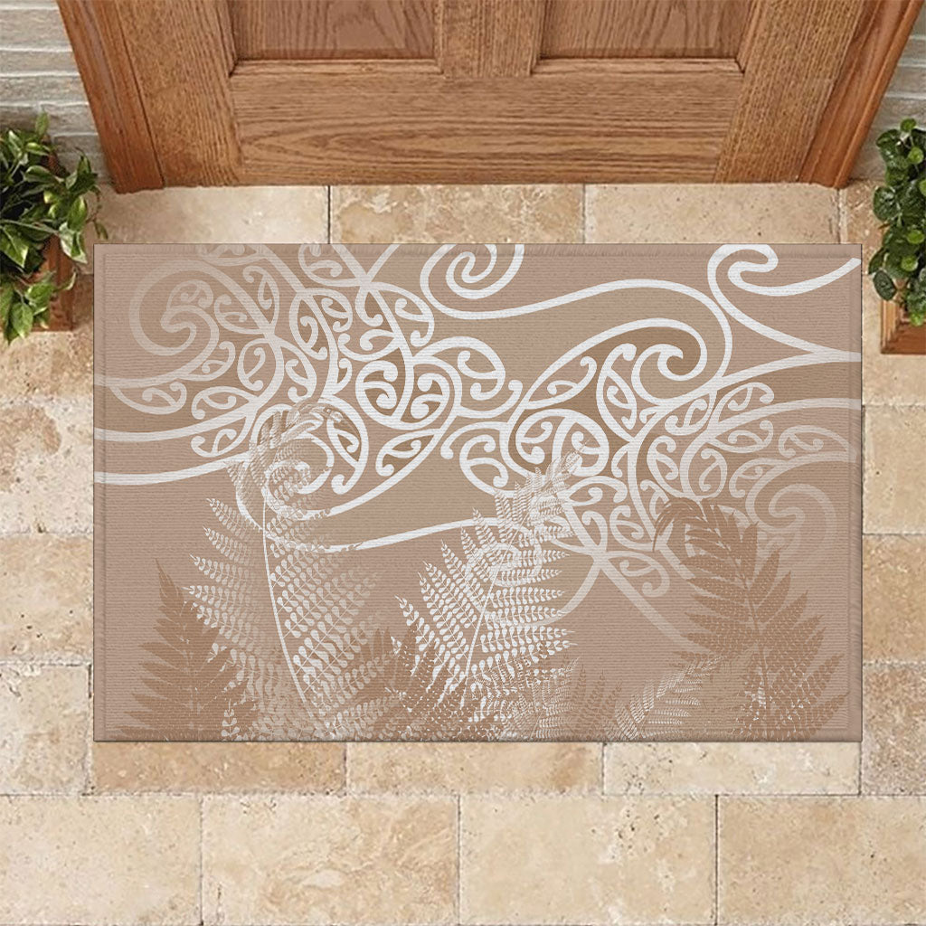 Aotearoa Maori Koru Curves Rubber Doormat Silver Ferns - Mocha