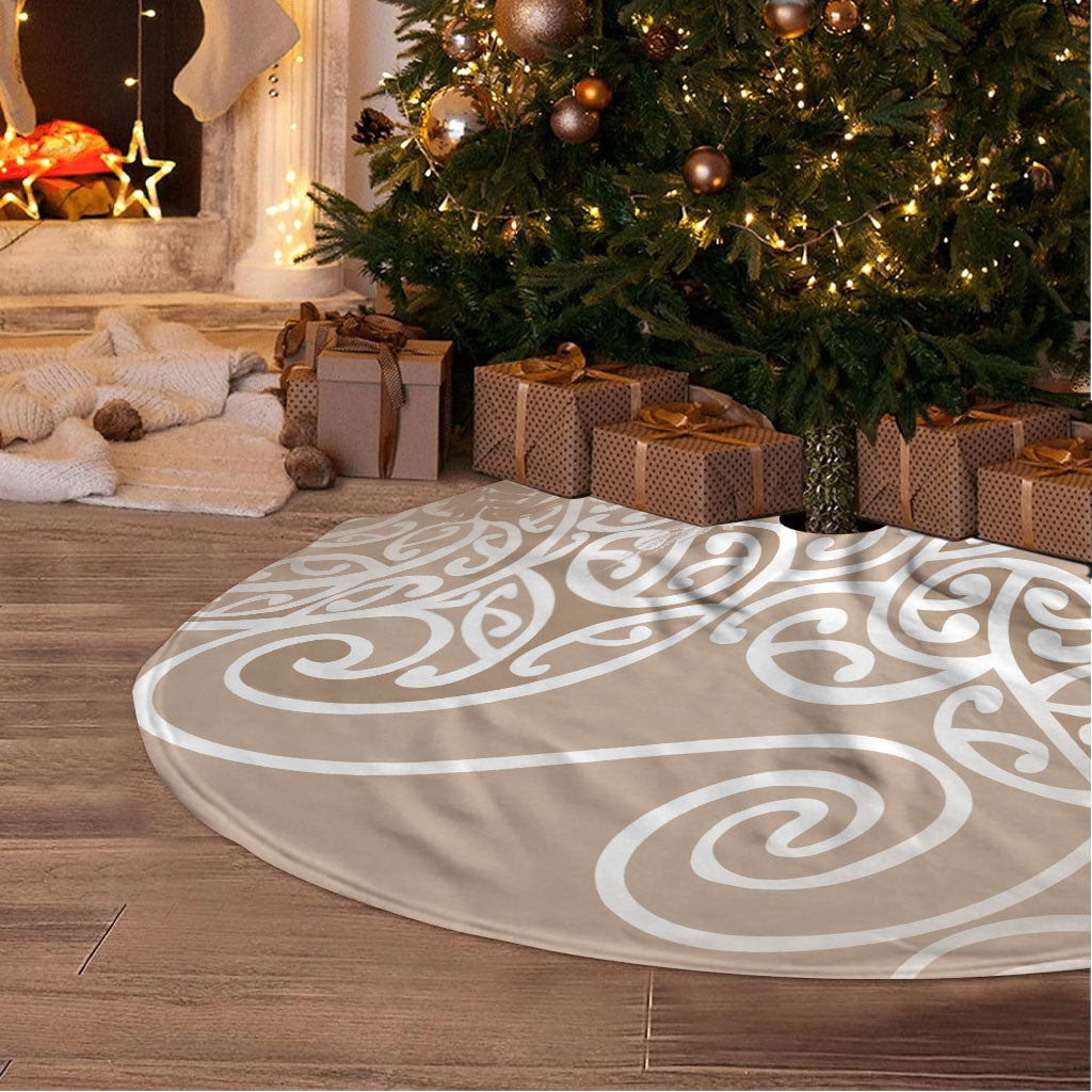 Aotearoa Maori Koru Curves Tree Skirt Silver Ferns - Mocha