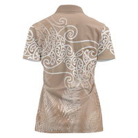 Aotearoa Maori Koru Curves Women Polo Shirt Silver Ferns - Mocha