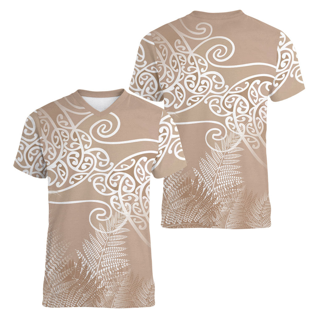 Aotearoa Maori Koru Curves Women V-Neck T-Shirt Silver Ferns - Mocha