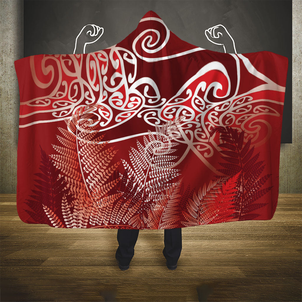 Aotearoa Maori Koru Curves Hooded Blanket Silver Ferns - Crimson Red