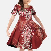 Aotearoa Maori Koru Curves Kid Short Sleeve Dress Silver Ferns - Crimson Red