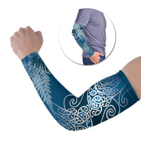 Aotearoa Maori Koru Curves Arm Sleeves Silver Ferns - Navy Blue