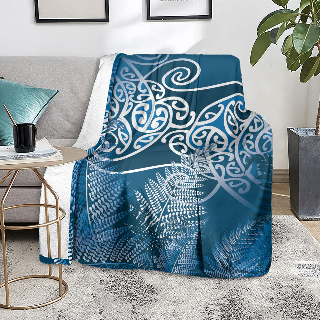 Aotearoa Maori Koru Curves Blanket Silver Ferns - Navy Blue