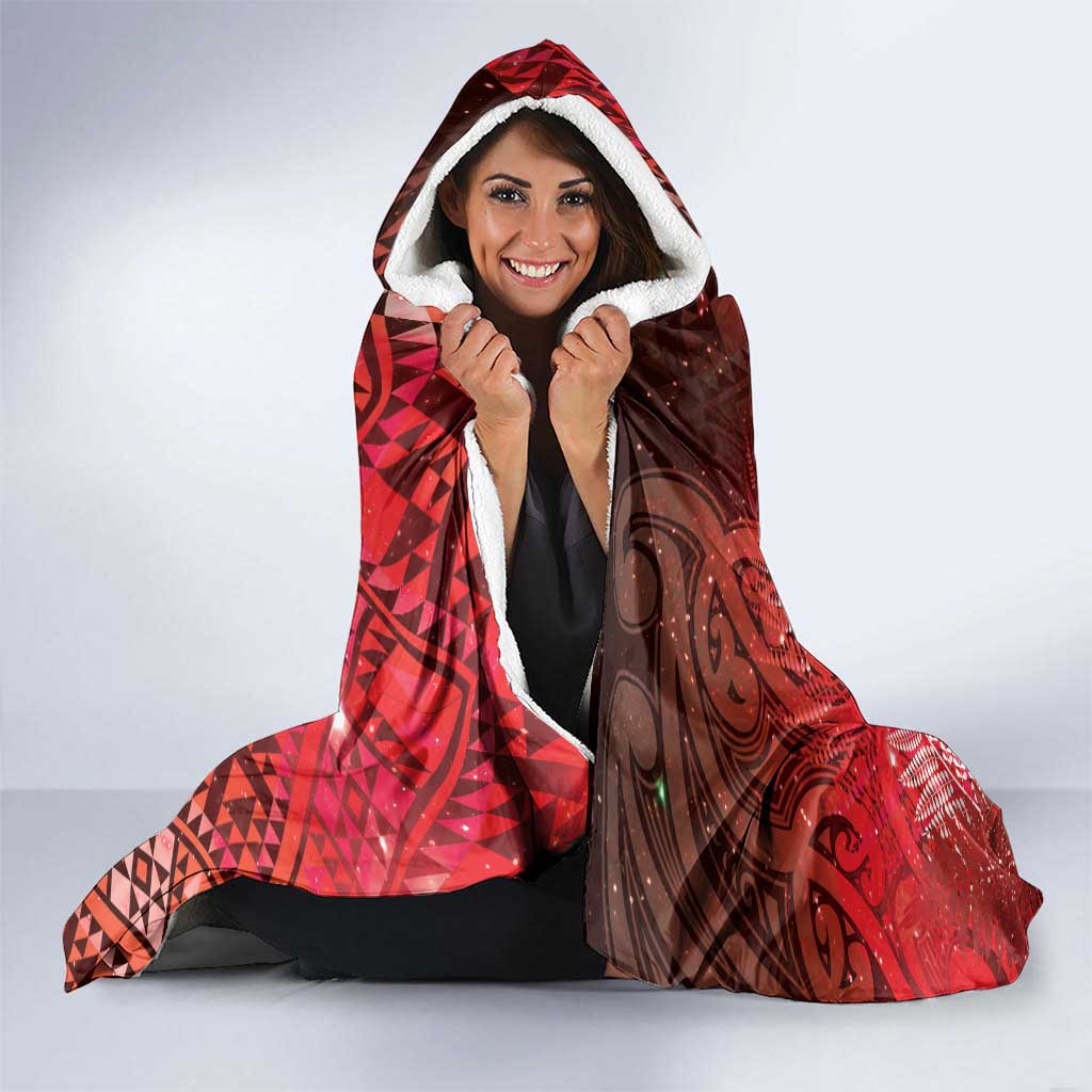 Aotearoa Taniko Matariki Hooded Blanket Cosmic Red