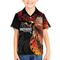 Papua New Guinea Personalised Family Matching Off Shoulder Maxi Dress and Hawaiian Shirt Grunge Style 49th Independence Anni LT7 Son's Shirt Black Red - Polynesian Pride