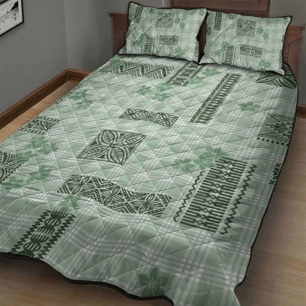 Hawaiian Quilt Tapa On Pastel Mint Palaka Motifs Quilt Bed Set