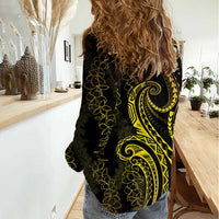 Polynesia Plumeria Lei Women Casual Shirt Black Gold Curves Motif